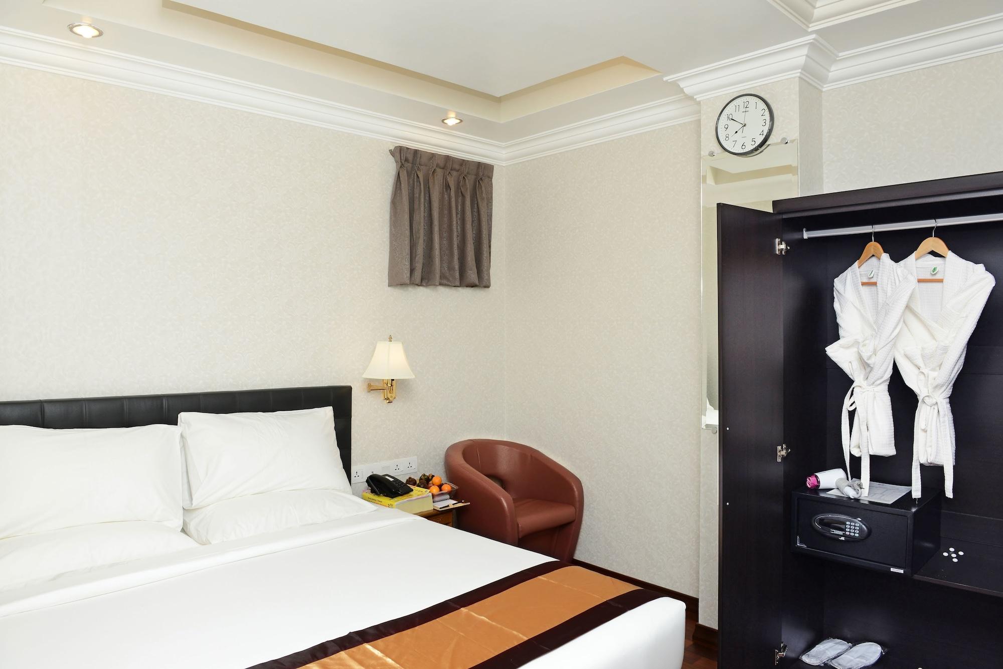 Hotel Grand United - 21St Downtown Yangon Exteriör bild