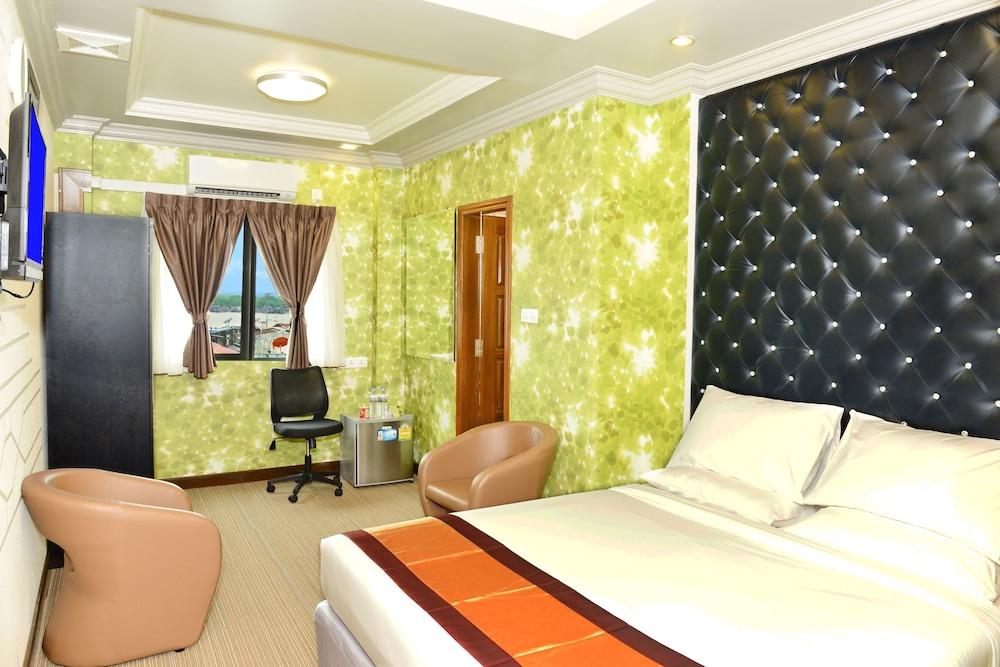 Hotel Grand United - 21St Downtown Yangon Exteriör bild