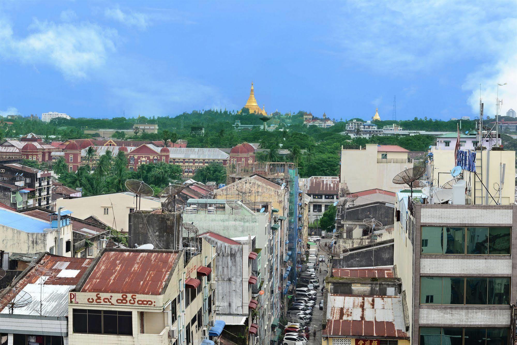 Hotel Grand United - 21St Downtown Yangon Exteriör bild
