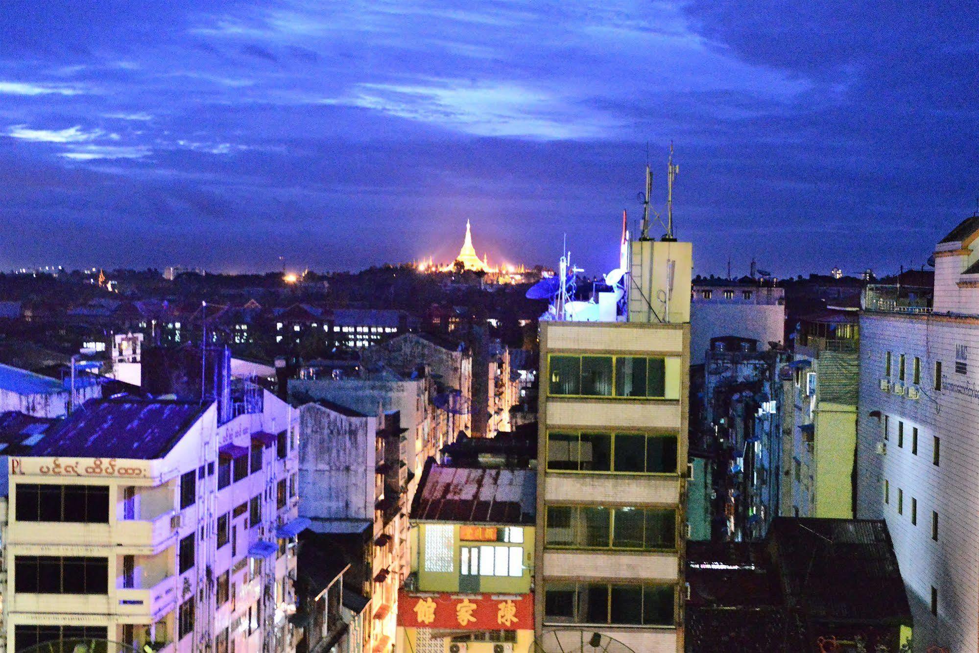 Hotel Grand United - 21St Downtown Yangon Exteriör bild
