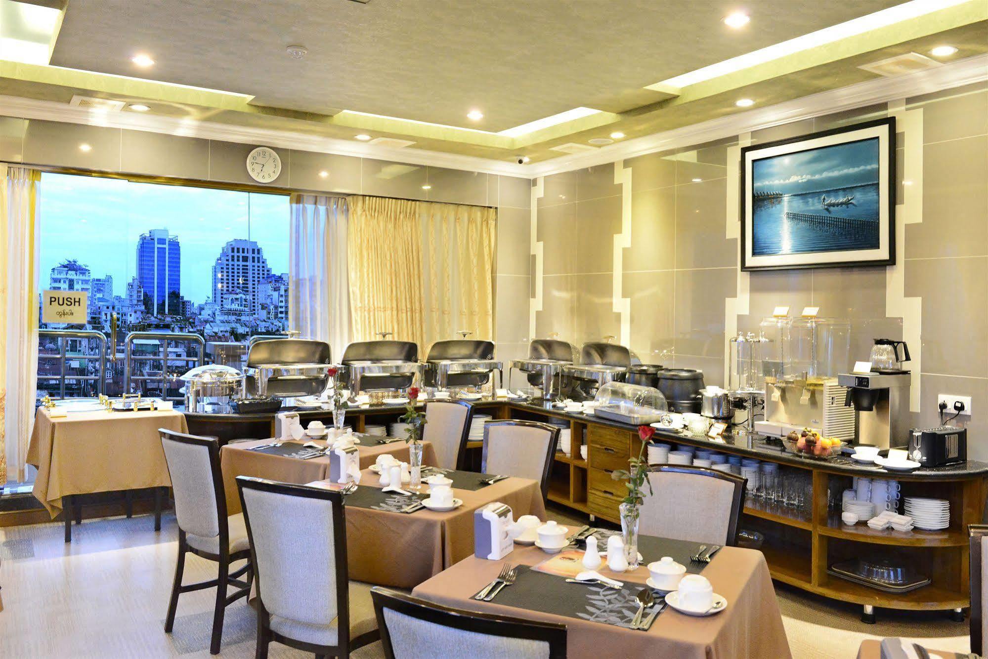 Hotel Grand United - 21St Downtown Yangon Exteriör bild