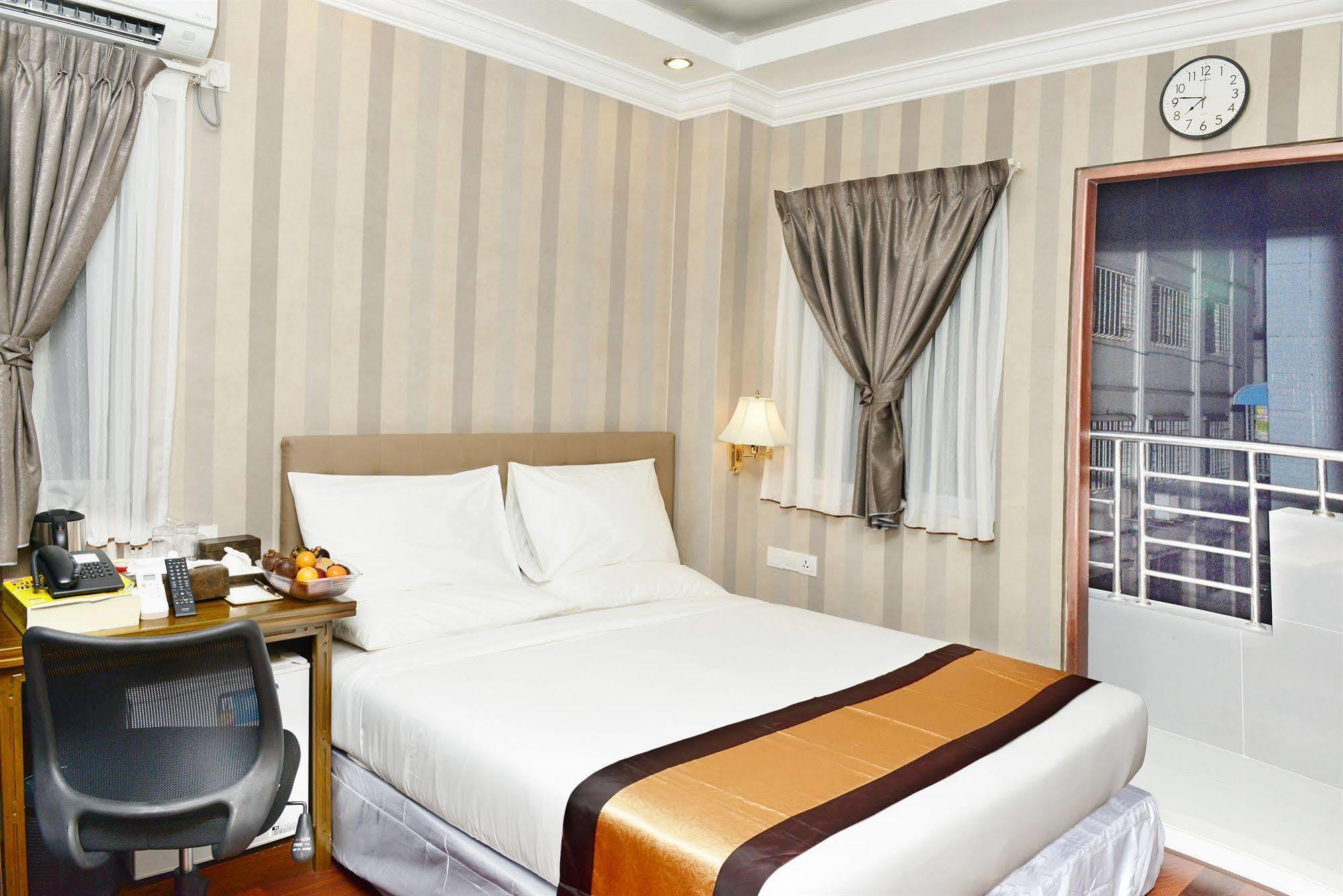Hotel Grand United - 21St Downtown Yangon Exteriör bild